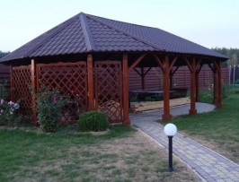 Огромная беседка