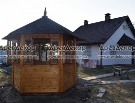 Застекленная беседка
