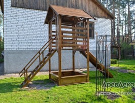 Горка с песочницей