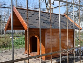 Будка с удлиненной крышей