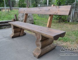Лавочка с оцилиндрованного бревна